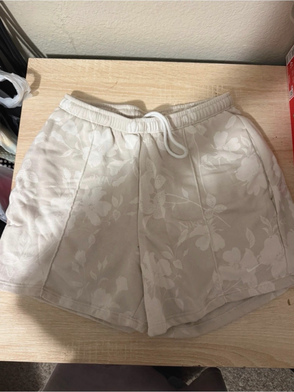 Nike Women's Floral Jacquard Drawstring Athletic Shorts - Cream/White